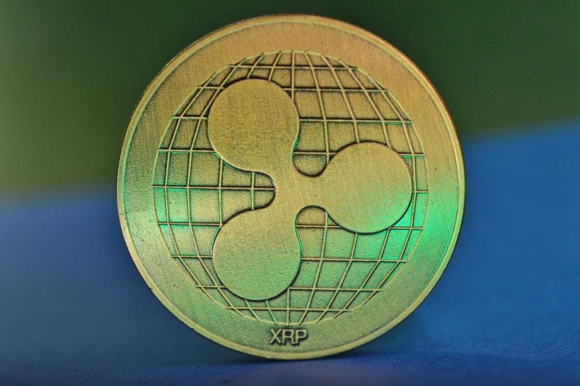 XRP Risks Further Sell-off on Bearish Sentiment