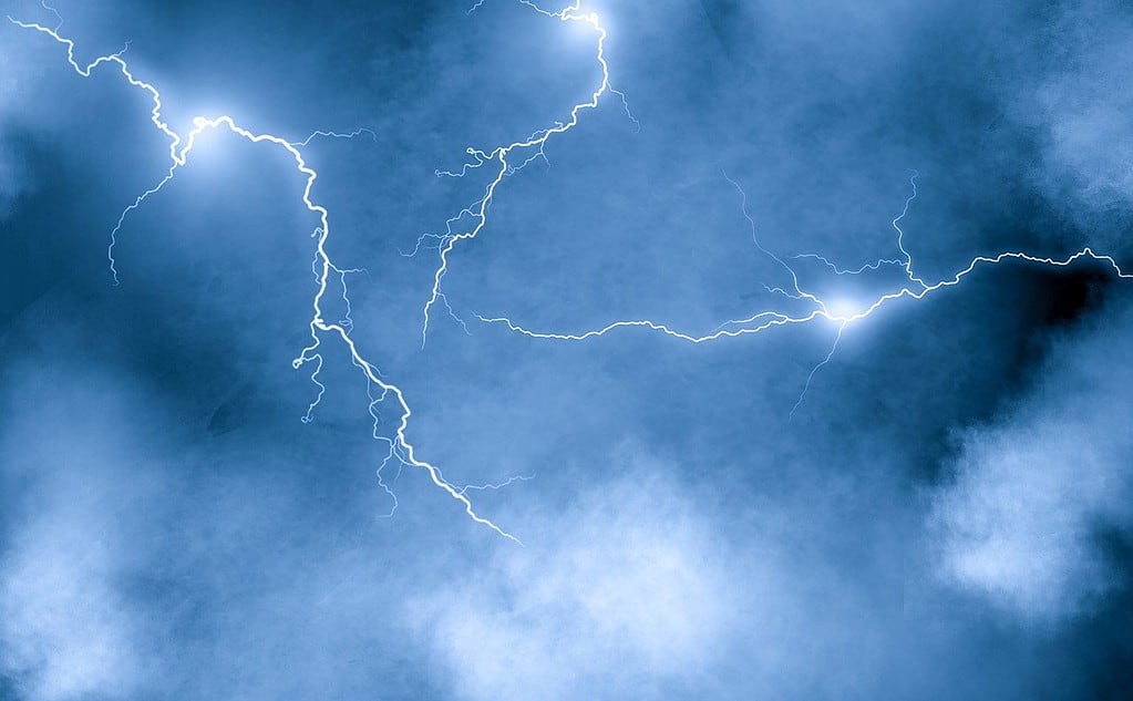Bitcoin Lightning Lab Debuts 'Out Of The Box' AI Tools: Details 2 lightning g3f0df19eb 1280